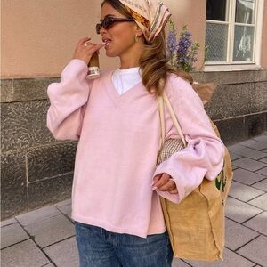 djerf avenue v-neck sweater lilac